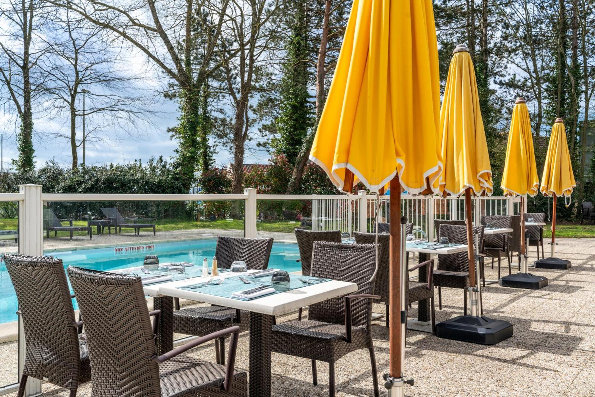 Ibis Styles Lisieux Normandie Exterior foto